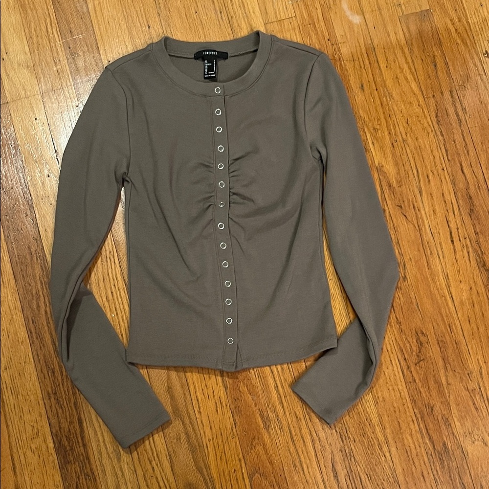 Forever 21 Women's Olive Button-Down Shirt
